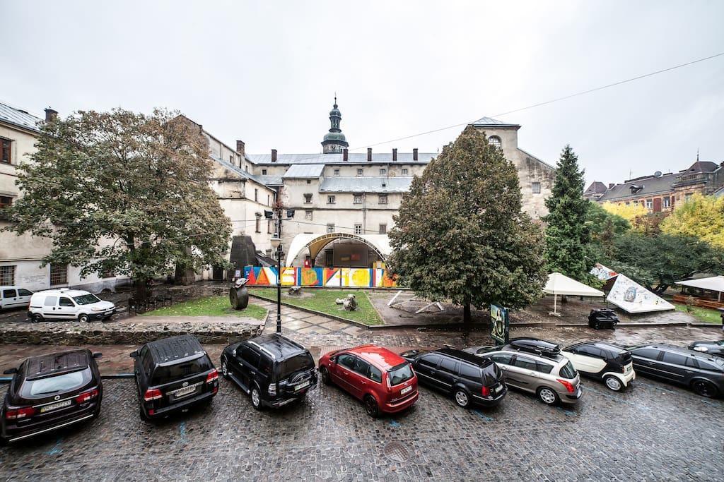 ROMANTIC Apartments - оn Valova street Львов Экстерьер фото