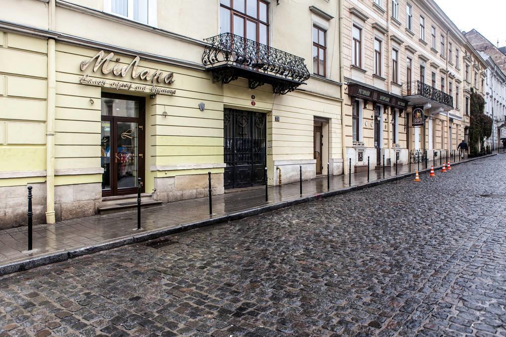 ROMANTIC Apartments - оn Valova street Львов Экстерьер фото